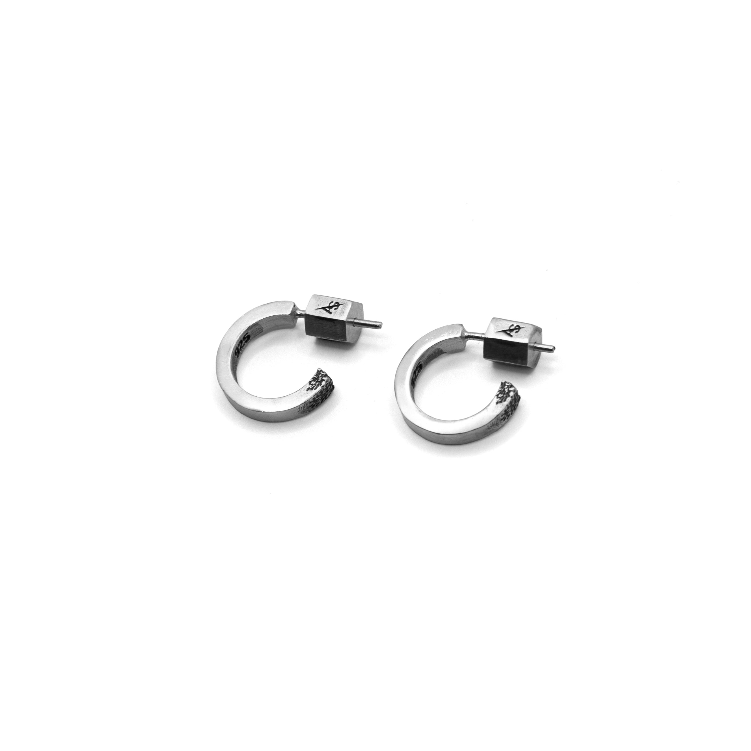 VALCAN EARRING