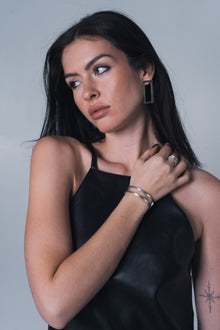 DUAL CUFF
