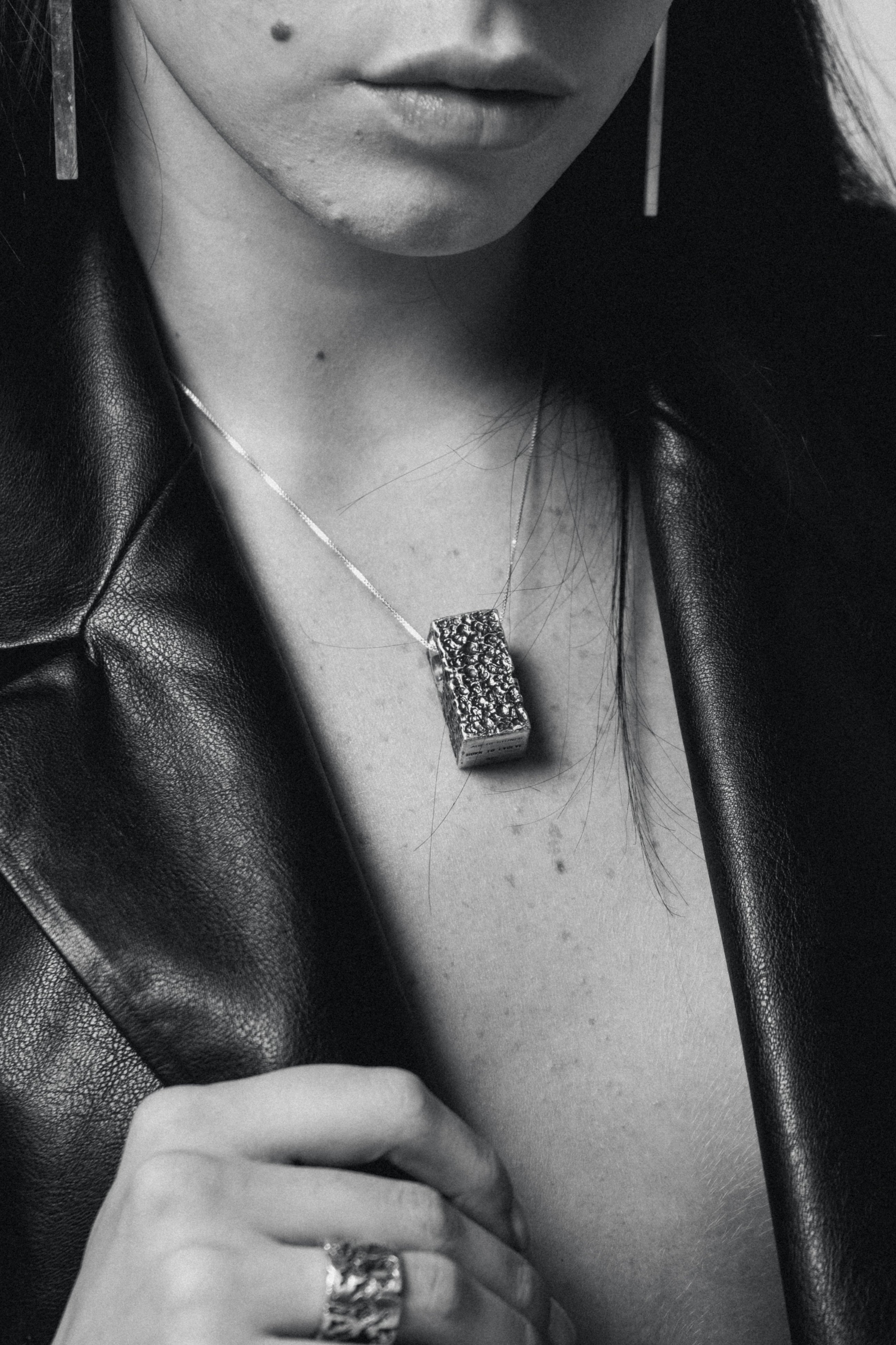 PRIMAL PENDANT