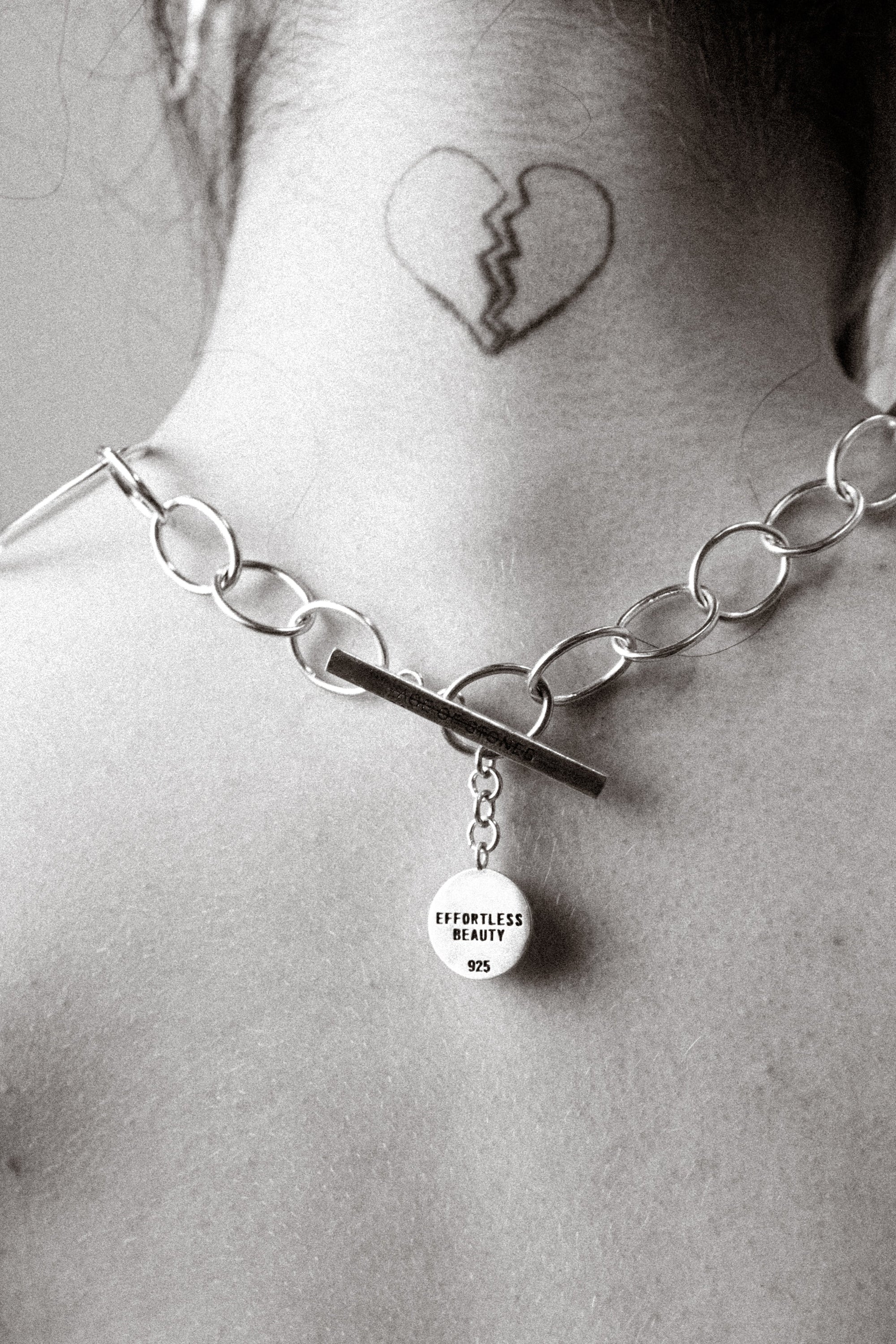 EVADNE NECKCHAIN
