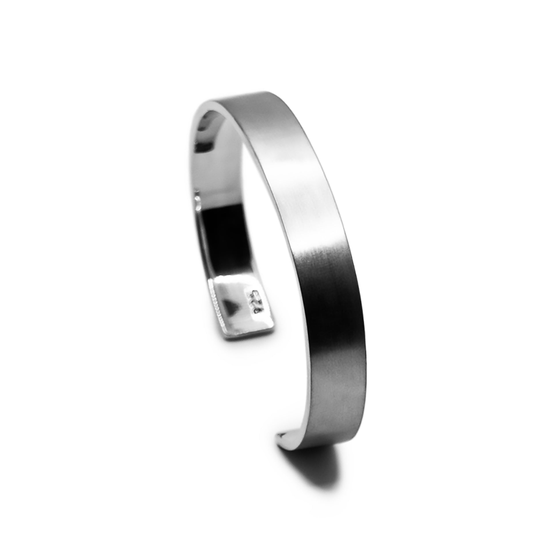NOVA CUFF