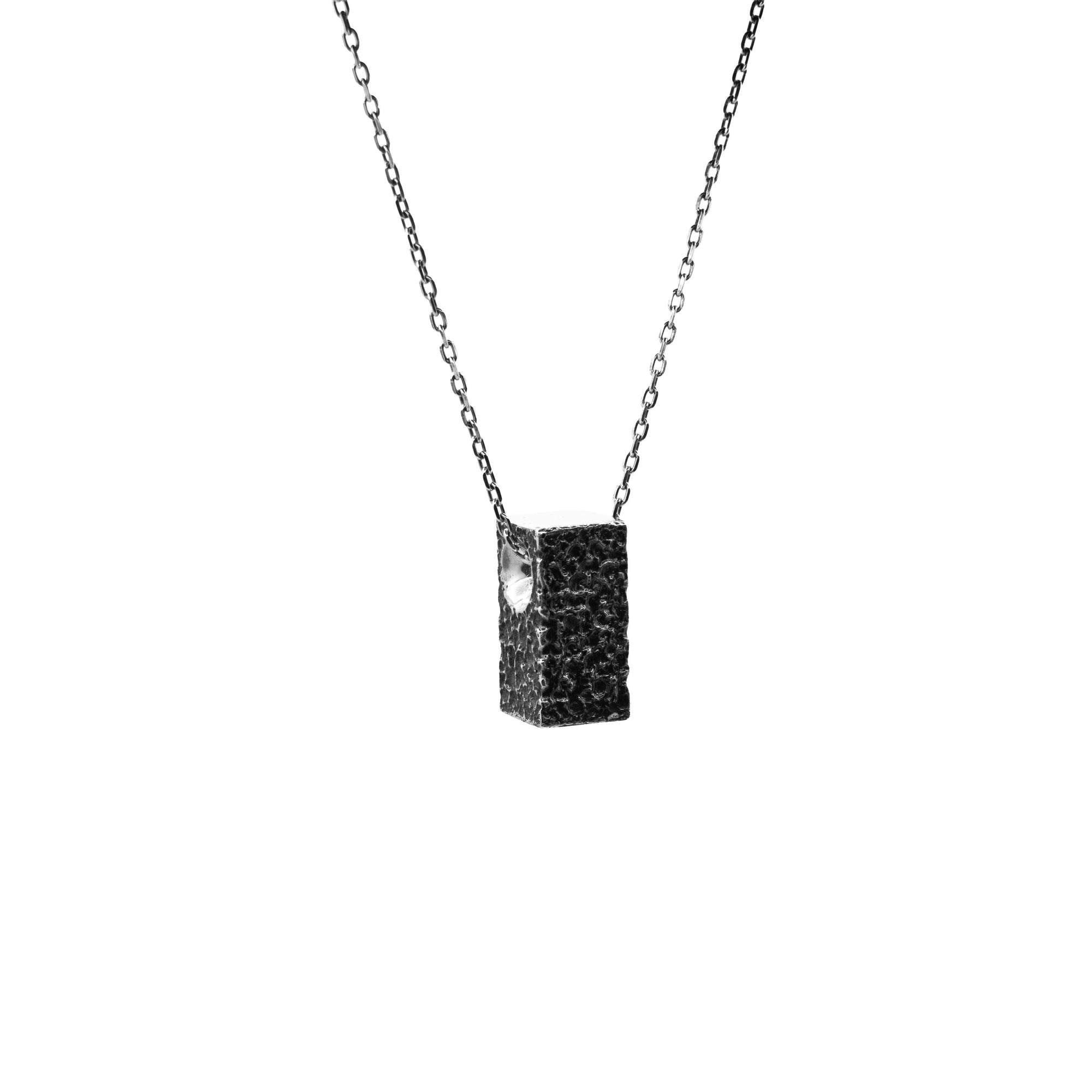 PRIMAL PENDANT