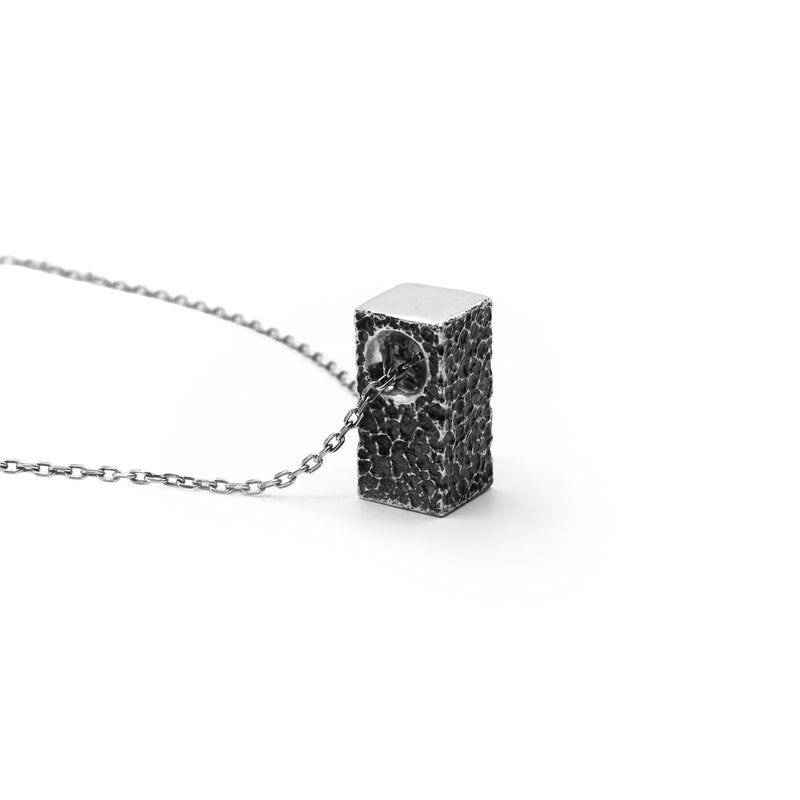 PRIMAL PENDANT