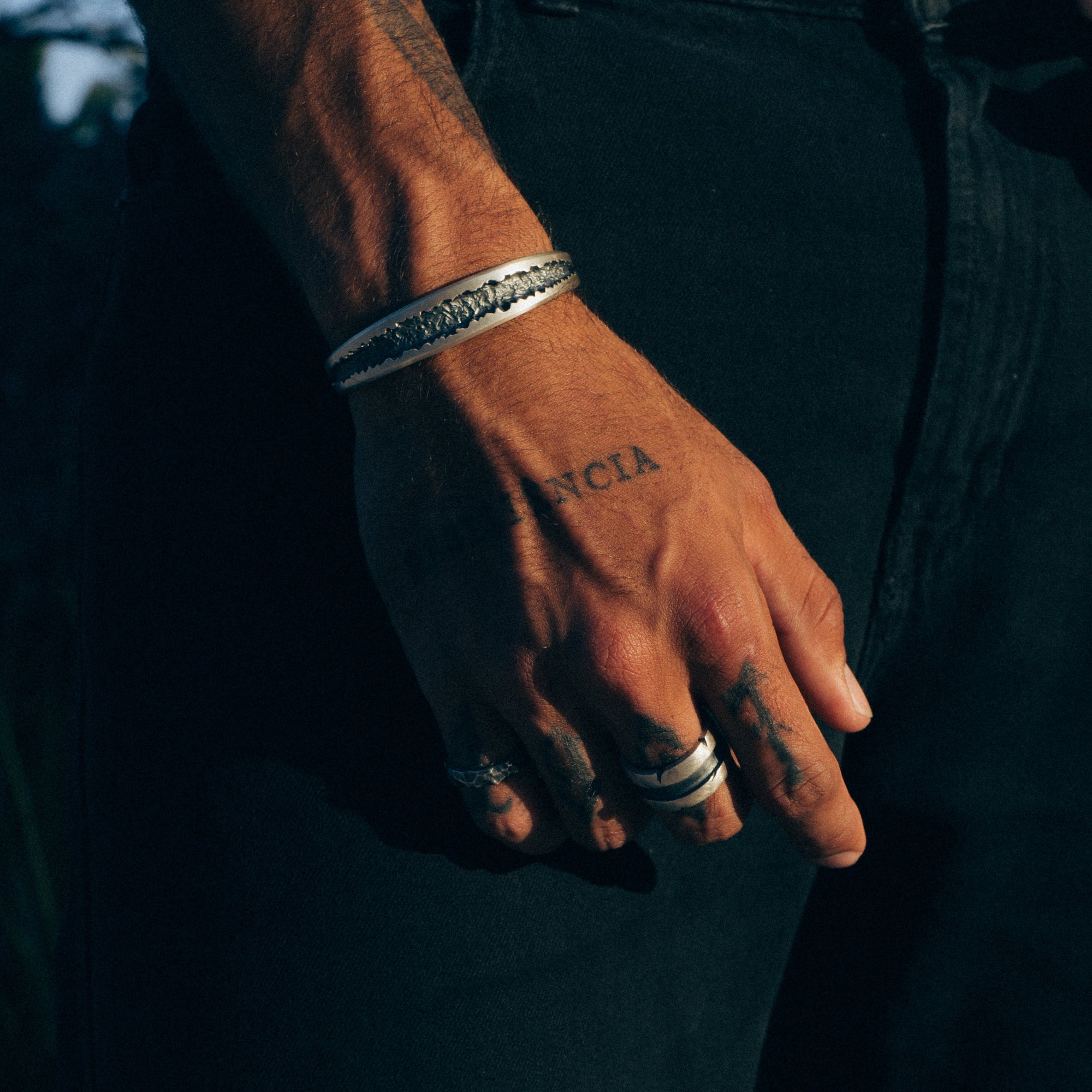 VALCAN CUFF