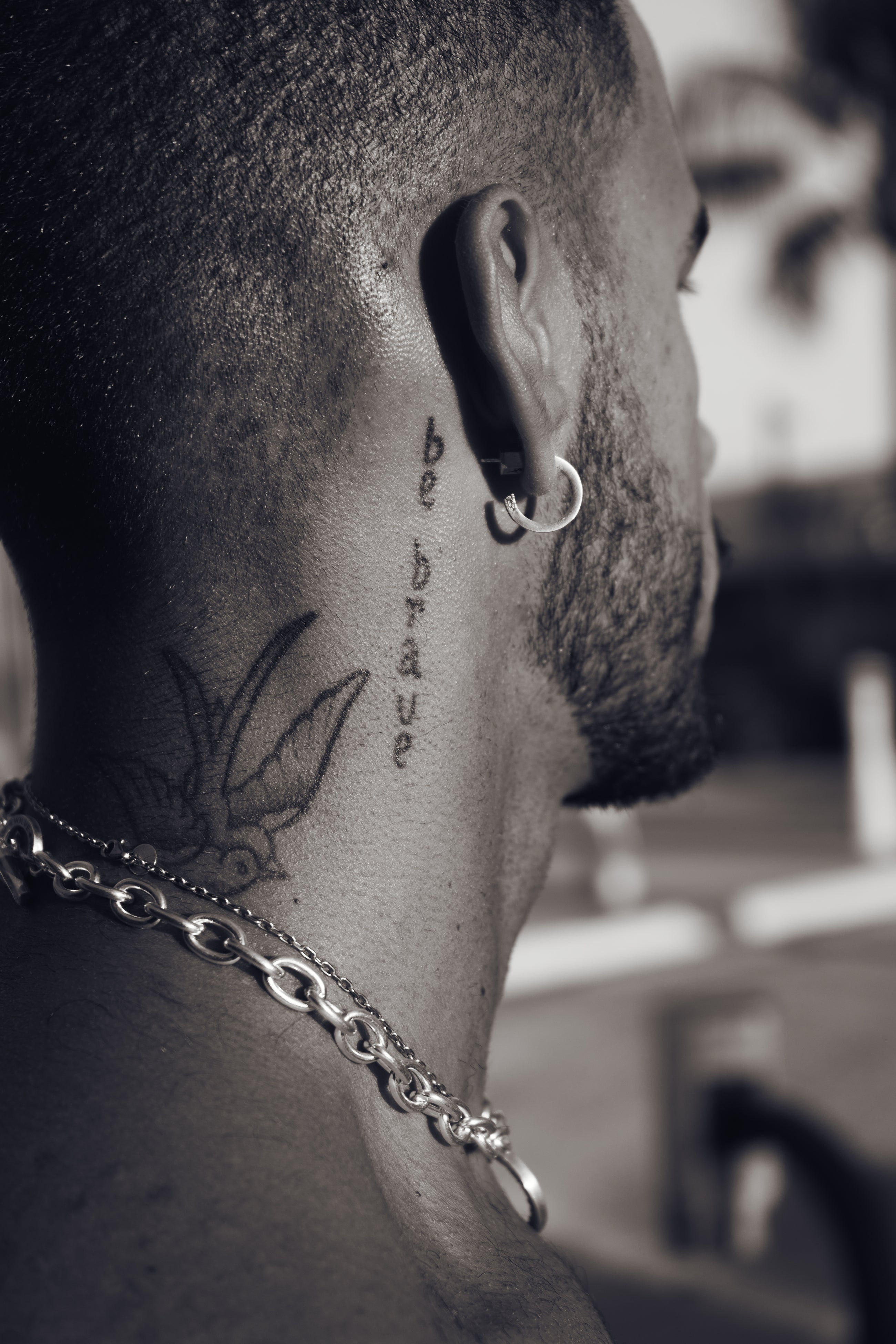 VALCAN EARRING